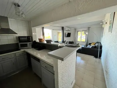 Cuisine ou kitchenette dans l'établissement Marine de Sant'Ambroggio