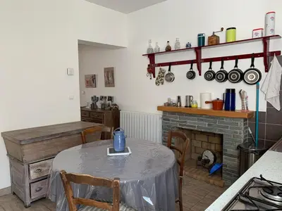 Cuisine ou kitchenette dans l'établissement Appartement Vezzani Centre Corse