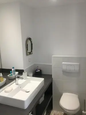 Salle de bains dans l'établissement Maison à Porticciolo, idéale pour un couple