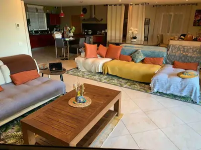 Coin salon dans l'établissement Villa avec vues exceptionnelles à 2 minutes de la plage