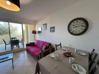 Coin salon dans l'établissement Appartement T2 Eucalyptus L'ILE-ROUSSE