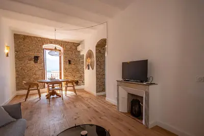 Plan de l'établissement Lume appart vue mer au coeur ville à deux pas plage port citadelle