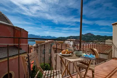 Plan de l'établissement Lume appart vue mer au coeur ville à deux pas plage port citadelle