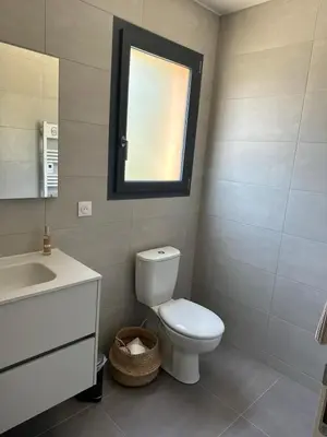 Salle de bains dans l'établissement Casa Juliette Maison bois