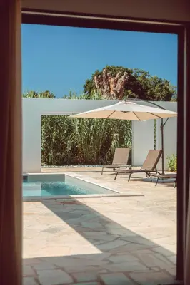 Piscine de l'établissement Elegant Designer Home By The Sea In Corsica ou située à proximité