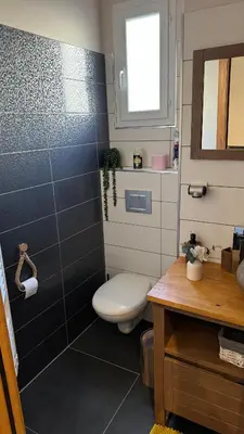 Salle de bains dans l'établissement ALG appartement