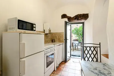 Cuisine ou kitchenette dans l'établissement U Fragnu - A 10min de LIle-Rousse