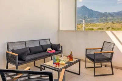 Vue générale sur la montagne ou vue sur la montagne depuis l'appartement