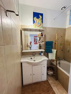 Salle de bains dans l'établissement Chez Marion