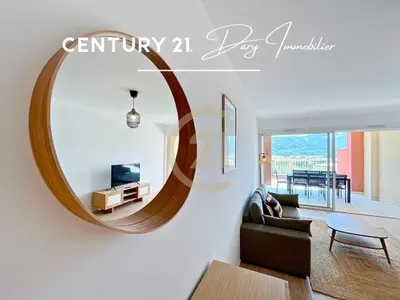 Coin salon dans l'établissement Calvi T3 Les Jasmins proche centre