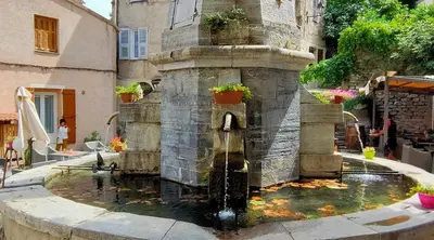 Jardin de l'établissement Charmant Type 2 hyper centre