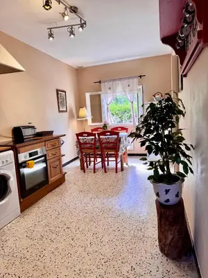 Cuisine ou kitchenette dans l'établissement Maison traditionnelle avec vues sur St Michel