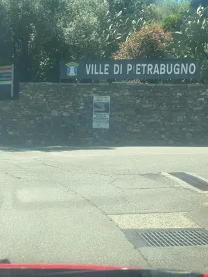 Certificat, récompense, panneau ou autre document affiché dans l'établissement Superbe t2 route de ville Bastia