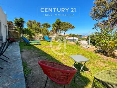 Jardin de l'établissement Superbe appartement T4 vue mer - Calvi
