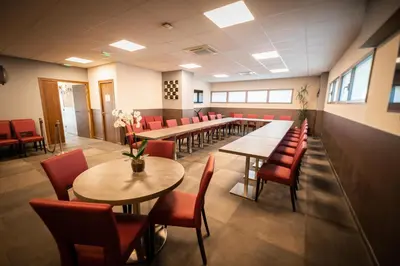 Espace de conférence ou salle de réunion dans l'établissement Hotel Port Toga