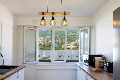 Cuisine ou kitchenette dans l'établissement Casa des Iles