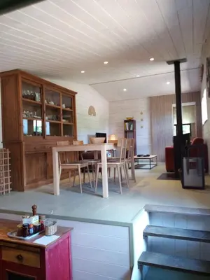 Coin salon dans l'établissement La Ferme Du Maquis