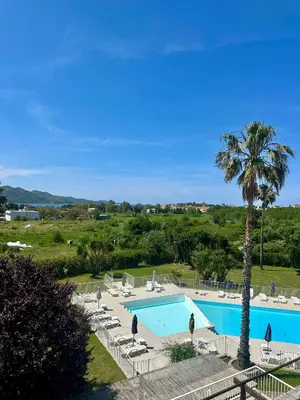 Piscine de l'établissement Cosy studio ensoleillé à Saint-Florent ou située à proximité