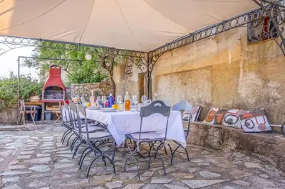 Restaurant ou autre lieu de restauration dans l'établissement Maison A Torra
