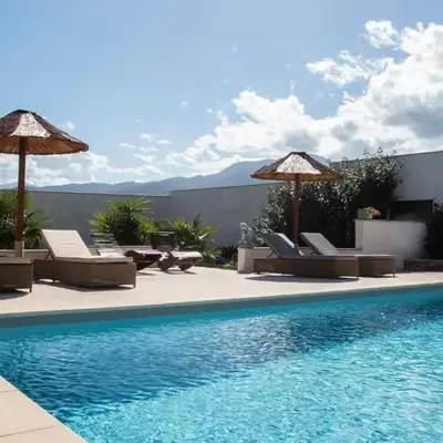 Villa Anna T2 avec piscine et jardin privé