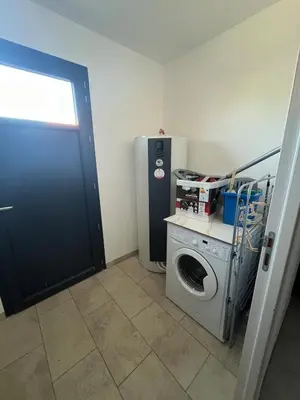 Cuisine ou kitchenette dans l'établissement Maison INDEPENDANTE entre mer et montagne