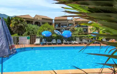 Piscine de l'établissement Gorgeous Apartment In Moriani Plage ou située à proximité