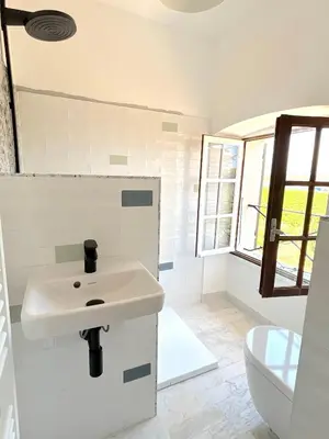 Salle de bains dans l'établissement L'appartement Montecristo