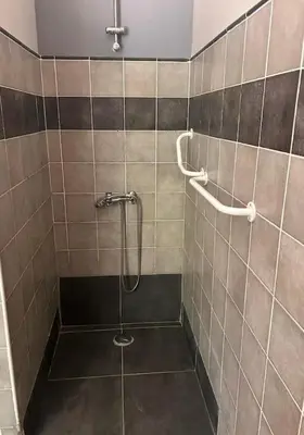 Salle de bains dans l'établissement Suite de 2 chambres - Cap Corse - Domaine 1001 nuits