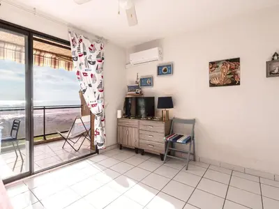 Télévision ou salle de divertissement dans l'établissement Studio Marines de Moriani by Interhome