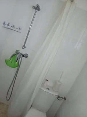 Salle de bains dans l'établissement Chambre avec SDB WC à 100 m du départ du GR20