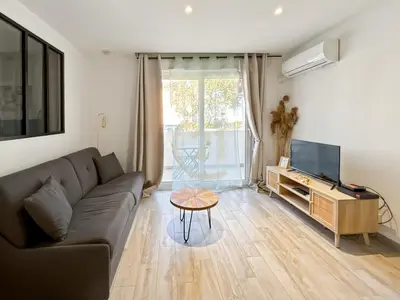 Télévision ou salle de divertissement dans l'établissement Tra mare e monti - appartement T2