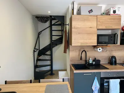 Cuisine ou kitchenette dans l'établissement Maison 5 min de la mer et plage à pieds, tt confort