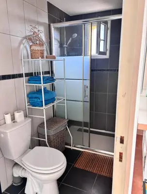 Salle de bains dans l'établissement Appartement Elba