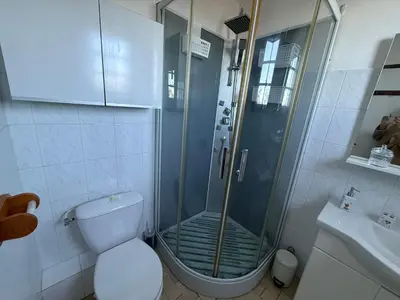 Salle de bains dans l'établissement chez Ange et Maryse à Olmeta di tuda
