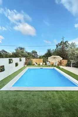 Piscine de l'établissement Maison Dolce Vita ou située à proximité