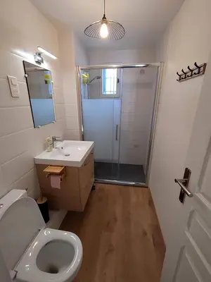 Salle de bains dans l'établissement Villa bord de mer Résidence Alba Serena