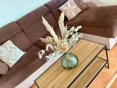 Coin salon dans l'établissement Casa Ella - Appartement T2 vue mer au calme Sant'Ambroggio
