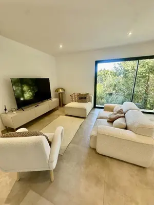 Télévision ou salle de divertissement dans l'établissement 2 villas mitoyennes