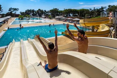 Piscine de l'établissement Villa avec piscine privée ou située à proximité