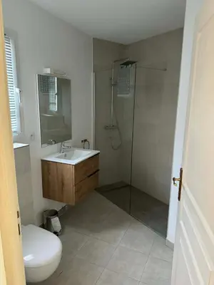 Salle de bains dans l'établissement Mini villa Corse