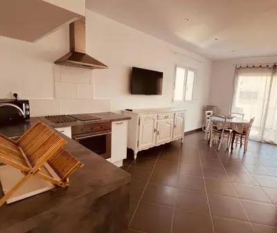 Télévision ou salle de divertissement dans l'établissement Casa San Martinu