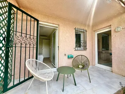 Terrasse ou espace extérieur de l'établissement Appartement proche de la mer au coeur de la Marine