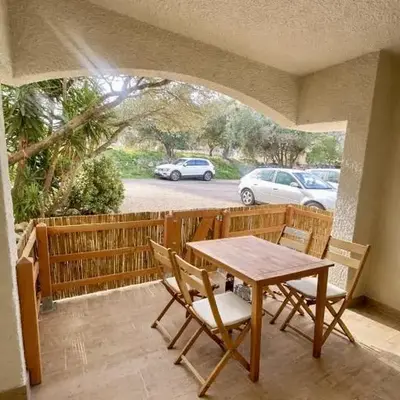 Appartement en rez de jardin-Proche du centre