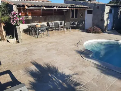 Piscine de l'établissement Villa LICCIA ou située à proximité