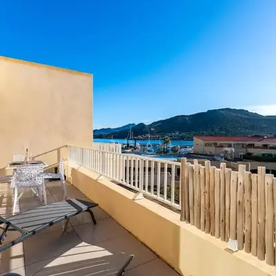 Casa Fangu - Balcon avec Vue Port et Montagnes