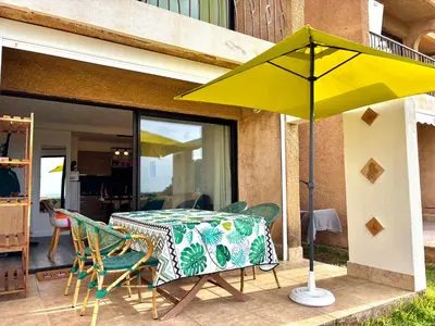 Terrasse ou espace extérieur de l'établissement Sant Ambroggio, Appartement Vue Mer, Plage Port à Pied, Balagne, 4 Pers