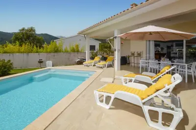 Piscine de l'établissement Villa Piscine Mer 7 min Vue Montagne Clim ou située à proximité