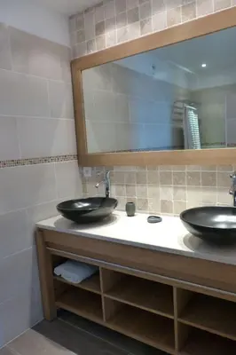 Salle de bains dans l'établissement Holiday Home Casa Alimea mit Spa und herrlichem Meerblick by Interhome