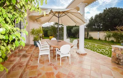 Jardin de l'établissement Beautiful Home In Saint Florent