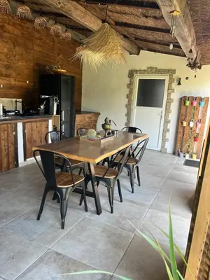 Cuisine ou kitchenette dans l'établissement Maison de charme entre mer et nature 4pers
